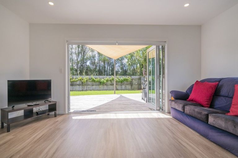 Photo of property in 35 Carina Way, Whitianga, 3510