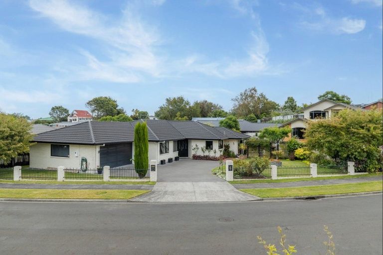 Photo of property in 6 Anderson Way, Highlands Park, New Plymouth, 4312