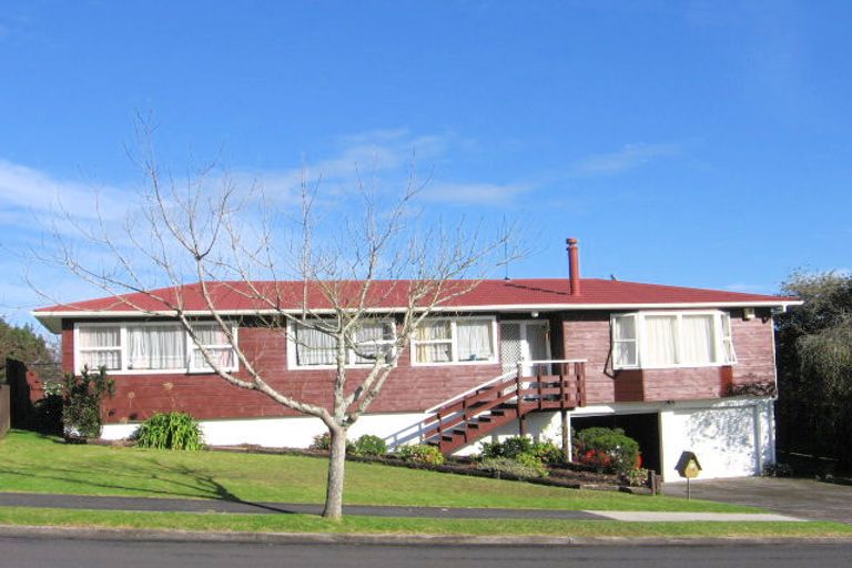 Photo of property in 21 Ransom Smyth Drive, Goodwood Heights, Auckland, 2105