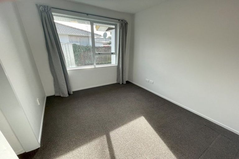 Photo of property in 1/14 Salford Avenue, Redwood, Christchurch, 8051