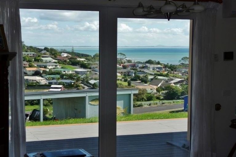 Photo of property in 10 Freyja Crescent, Coopers Beach, 0420