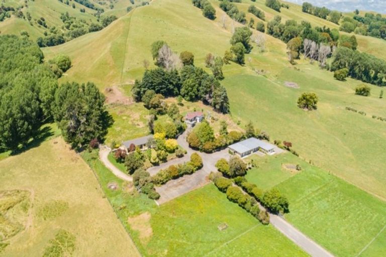 Photo of property in 1618 Longbush Road, Longbush, Masterton, 5884