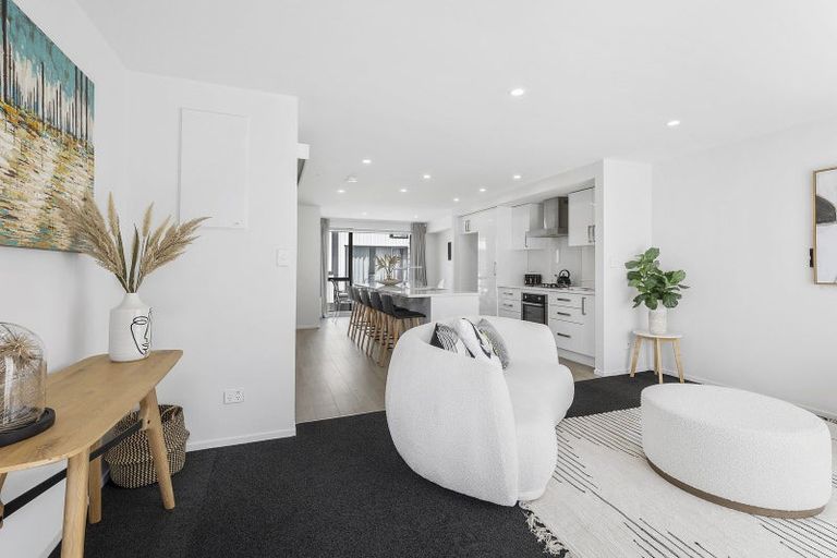 Photo of property in 79b Herald Street, Berhampore, Wellington, 6023