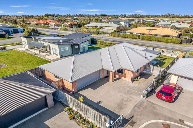 Photo of property in 2/3 Retallick Way, Amberley, 7410