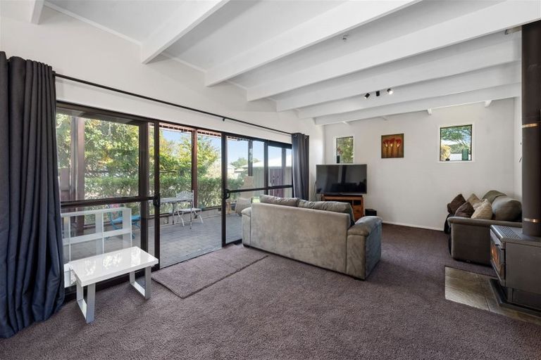 Photo of property in 28 Hyde Avenue, Richmond Heights, Taupo, 3330