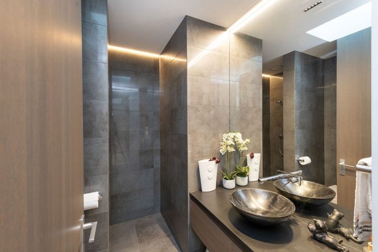 Photo of property in 4 Bay Rise, Wanaka, 9305