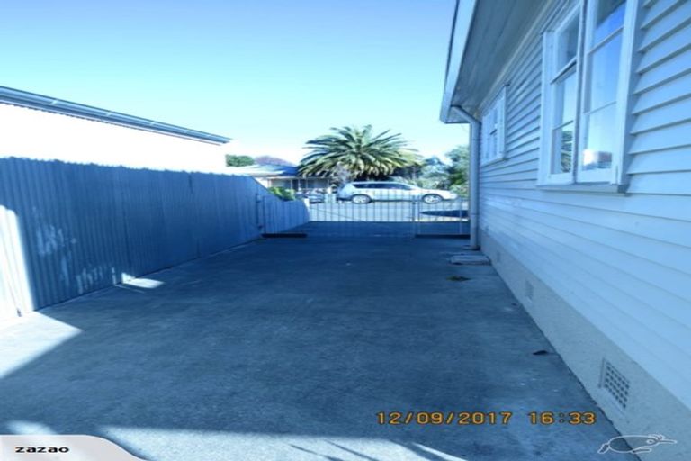 Photo of property in 107 Thackeray Street, Napier South, Napier, 4110