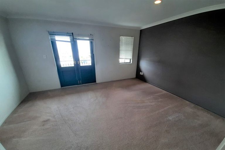 Photo of property in 11/97b Mokoia Road, Birkenhead, Auckland, 0626