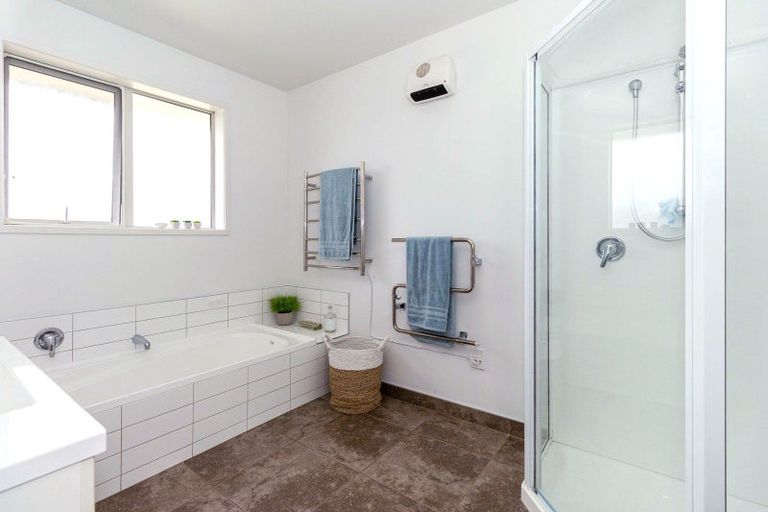 Photo of property in 34 Arowhenua Station Road, Kerrytown, Timaru, 7973