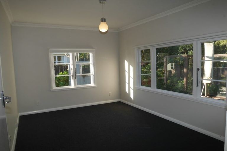 Photo of property in 179 Raumati Road, Raumati Beach, Paraparaumu, 5032