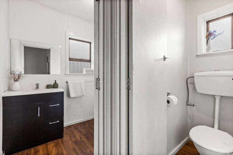 Photo of property in 10 Richmond Street, Maraenui, Napier, 4110