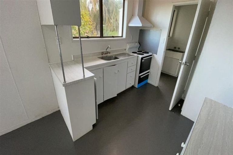 Photo of property in 5a Cherry Tree Place, Massey, Auckland, 0614