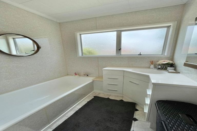 Photo of property in 9 Wairoa Place, Tokoroa, 3420