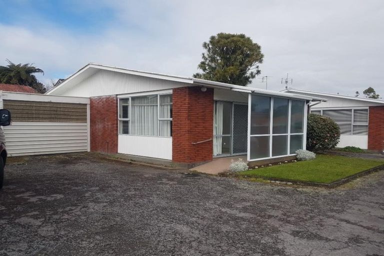 Photo of property in 2/214 Coronation Avenue, Welbourn, New Plymouth, 4310