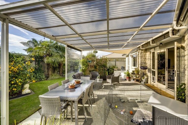Photo of property in 5 Flemington Place, Taradale, Napier, 4112