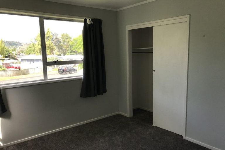 Photo of property in 4 Osman Street, Glen Eden, Auckland, 0602