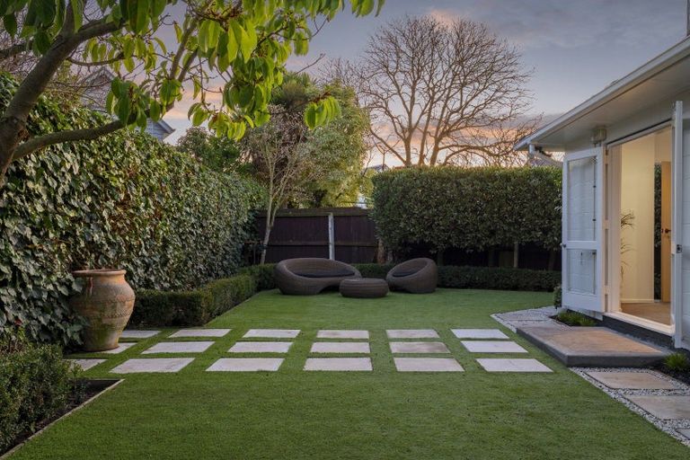 Photo of property in 2/38 Clare Road, St Albans, Christchurch, 8014