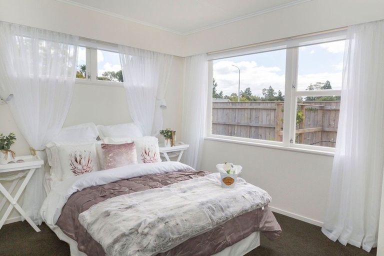 Photo of property in 10 Ranfurly Street, Dannevirke, 4930