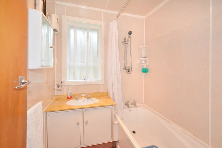 Photo of property in 8 Mcdonald Street, Brockville, Dunedin, 9011