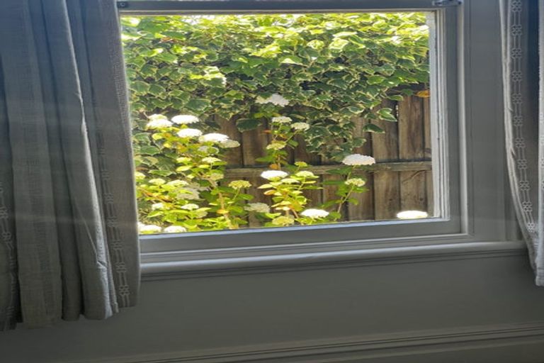 Photo of property in 1/141 Somerfield Street, Somerfield, Christchurch, 8024