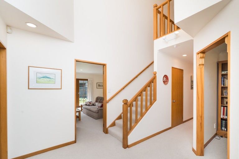 Photo of property in 88 Clifton Terrace, Fitzherbert, Palmerston North, 4410