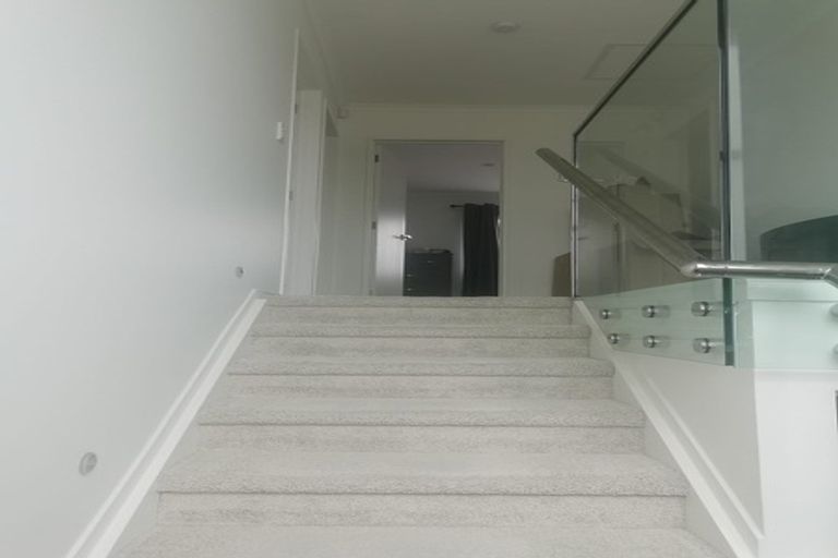 Photo of property in 73d Clevedon Road, Papakura, 2110