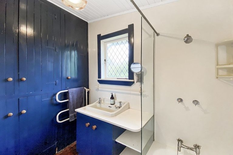 Photo of property in 6 George Street, Ohingaiti, Hunterville, 4785