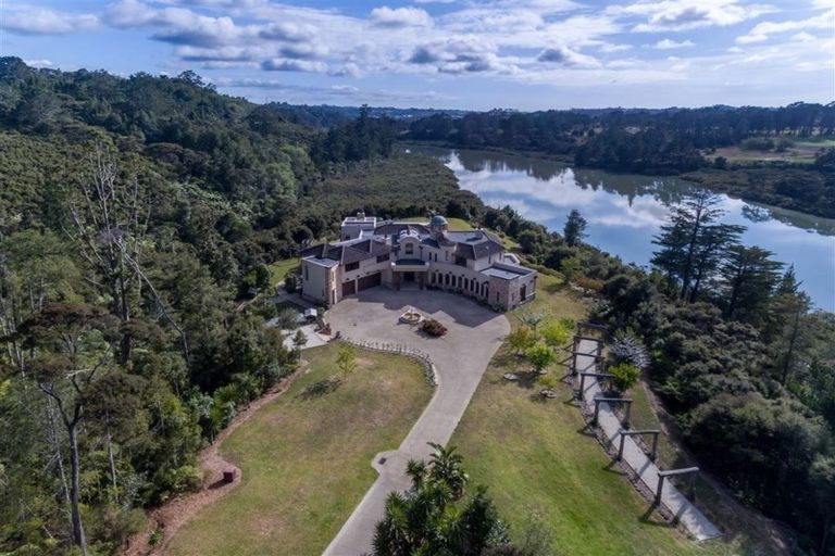 Photo of property in 249b Paremoremo Road, Lucas Heights, Auckland, 0632