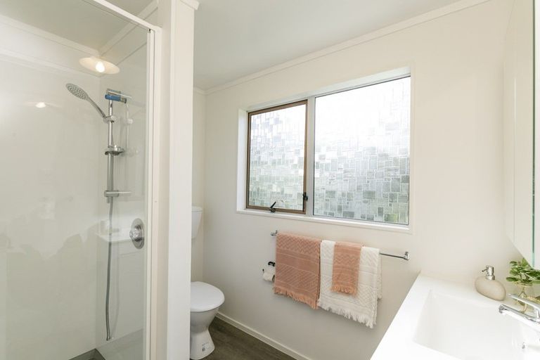 Photo of property in 24c The Track, Plimmerton, Porirua, 5026