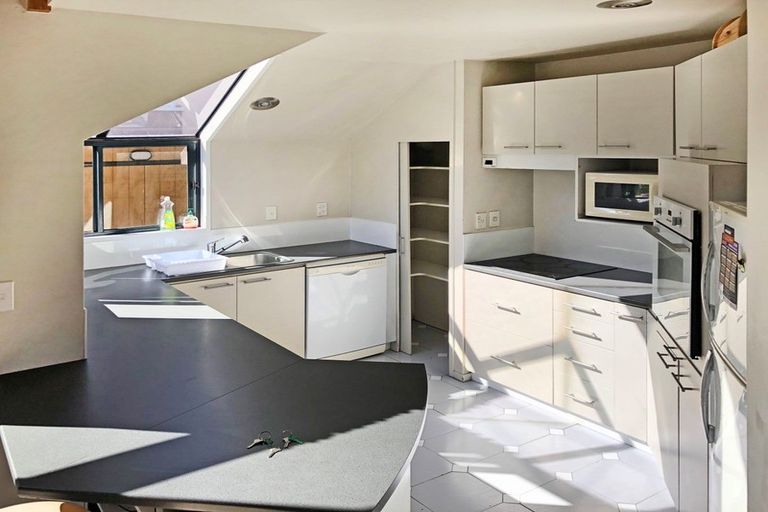 Photo of property in 120a Hallenstein Street, Queenstown, 9300