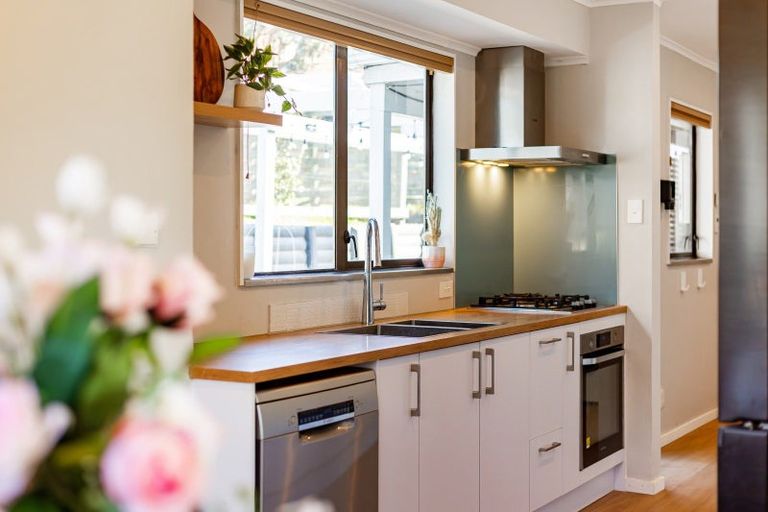 Photo of property in 23 James Cook Drive, Whitby, Porirua, 5024