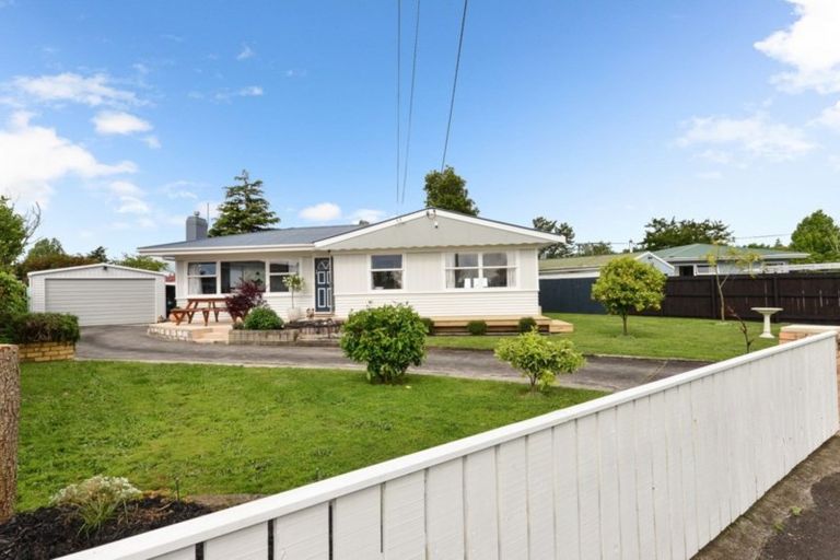 Photo of property in 19 Jeanette Street, Glenview, Hamilton, 3206