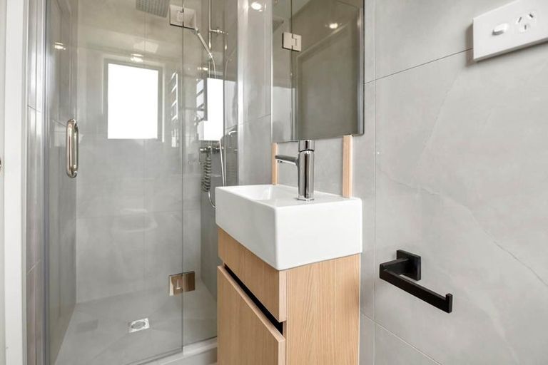 Photo of property in 19 Papatahi Lane, Flat Bush, Auckland, 2019