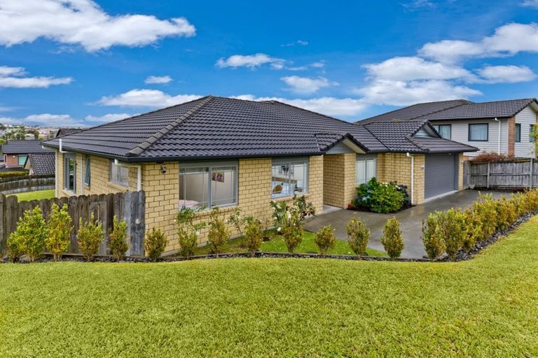 Photo of property in 62 Lake Panorama Drive, Henderson, Auckland, 0612