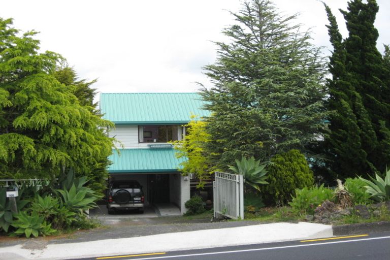 Photo of property in 1126 Whangaparaoa Road, Tindalls Beach, Whangaparaoa, 0930