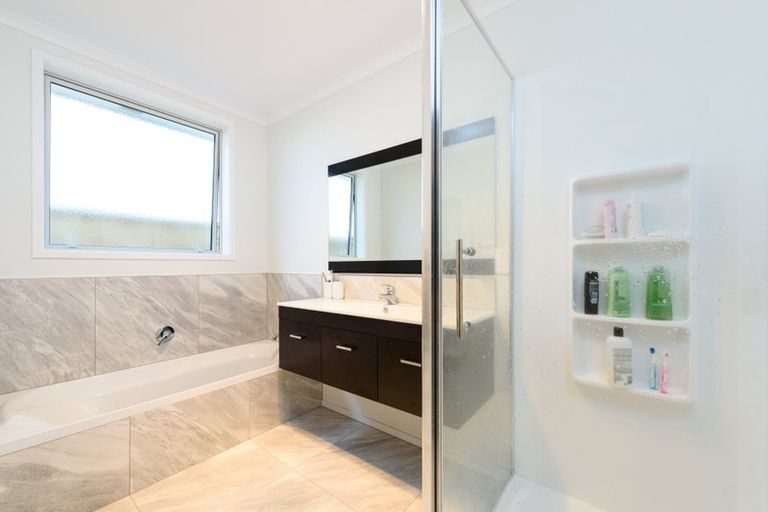 Photo of property in 17 Pimelea Street, Papamoa Beach, Papamoa, 3118