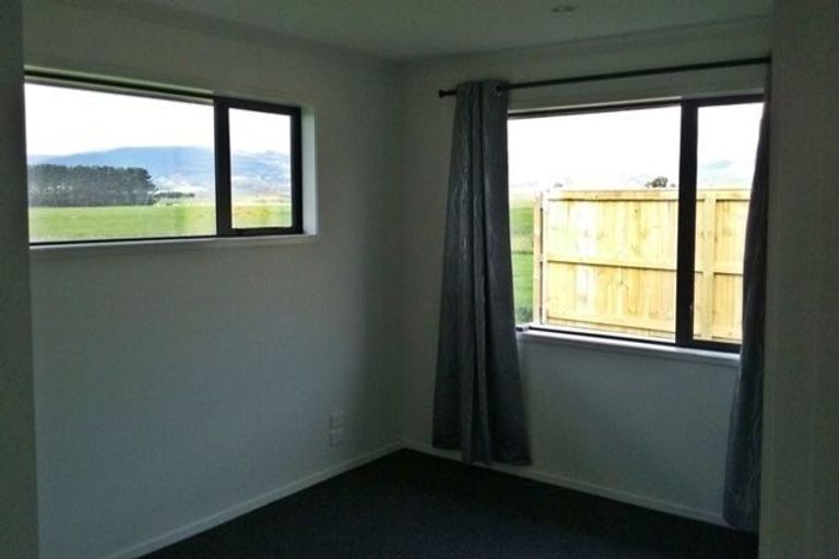 Photo of property in 187 Pacific Drive, Fitzherbert, Palmerston North, 4410