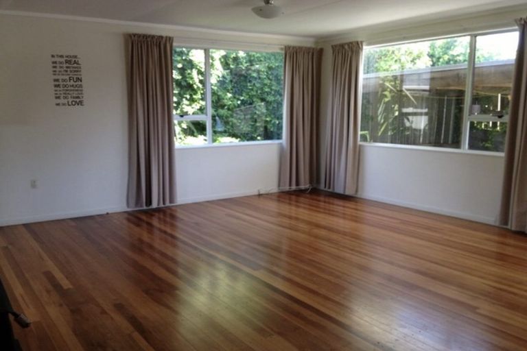 Photo of property in 52 Belair Avenue, Blagdon, New Plymouth, 4310