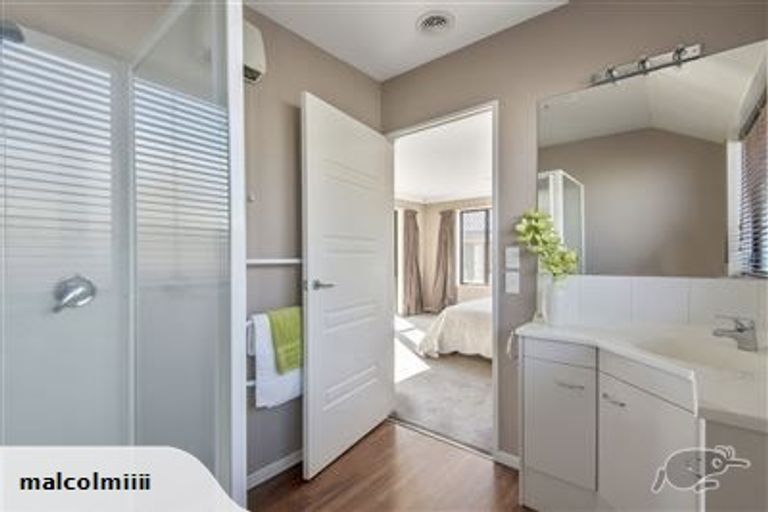 Photo of property in 4 Date Crescent, Aidanfield, Christchurch, 8025