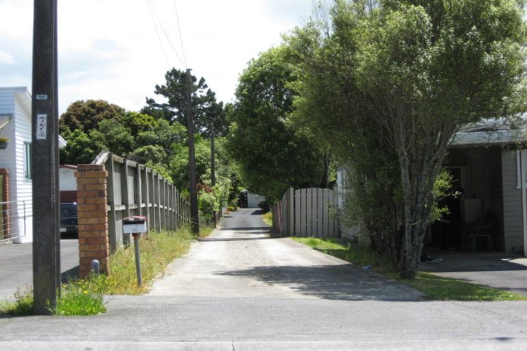 Photo of property in 12 Tapu Road, Huapai, Kumeu, 0810