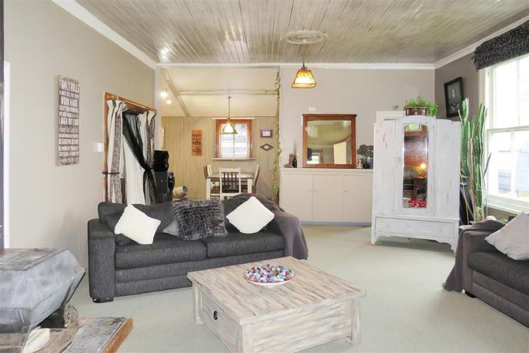 Photo of property in 41 Kaponga Street, Mamaku, 3020