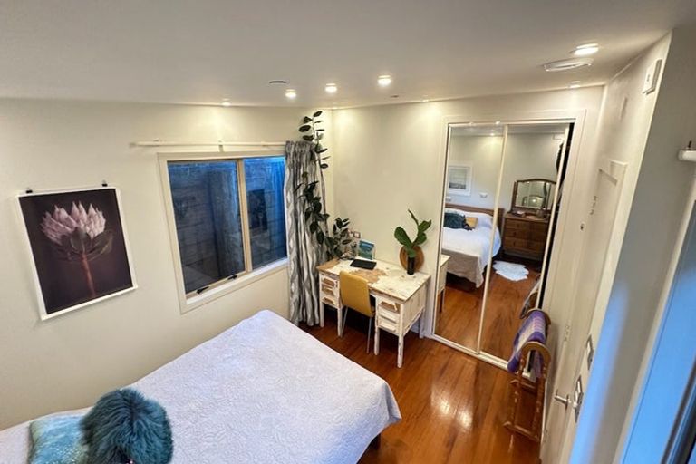 Photo of property in 22 Domain Crescent, Muriwai, Waimauku, 0881