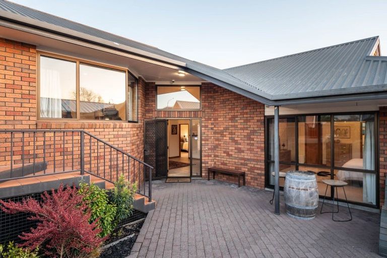 Photo of property in 1 Victoria Street, Cambridge, 3434