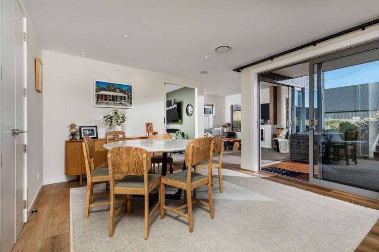 Photo of property in 15 Landsborough Lane, Wanaka, 9305