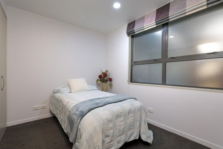 Photo of property in Waterfront Apartments, 8/309 Wakefield Quay, Stepneyville, Nelson, 7010