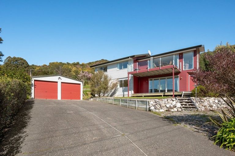 Photo of property in 2 Takorika Street, Havelock, 7100