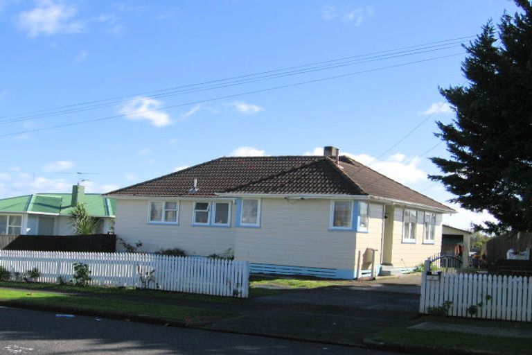 Photo of property in 3 O'connor Street, Otara, Auckland, 2023