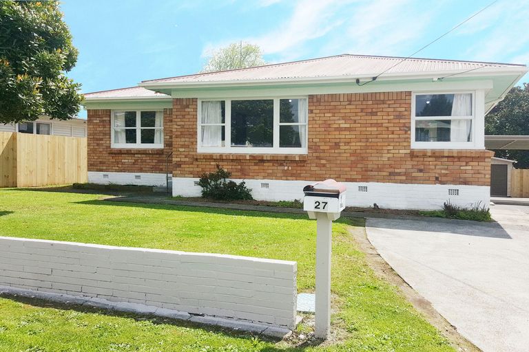Photo of property in 27 Royston Street, Rosehill, Papakura, 2113
