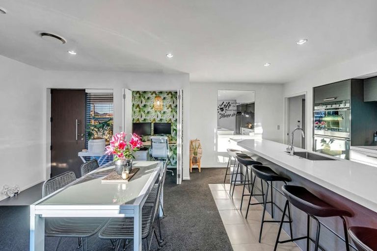 Photo of property in 28 Sovereign Boulevard, Kaiapoi, 7630