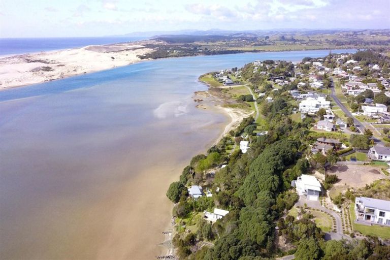 Photo of property in 8c Breve Street, Mangawhai Heads, Mangawhai, 0505